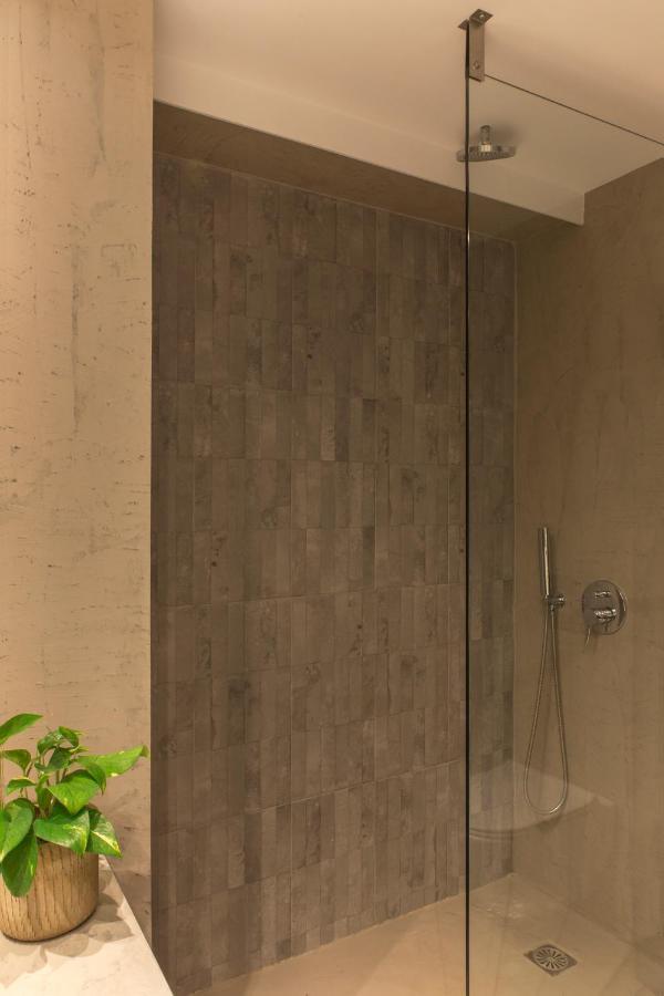 Luxury Apt With Parking-Living Stone Silver Athen Eksteriør billede